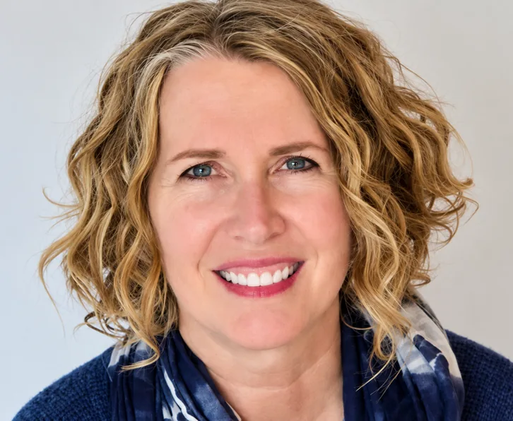 Headshot of Dr. Candace A. McCullough, Founder, Partner, Senior Therapist at Deaf Counseling Center