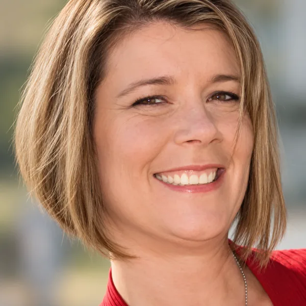 Headshot of Sheli Barber, LPCC, Licensed Professional Clinical Counselor at Deaf Counseling Center